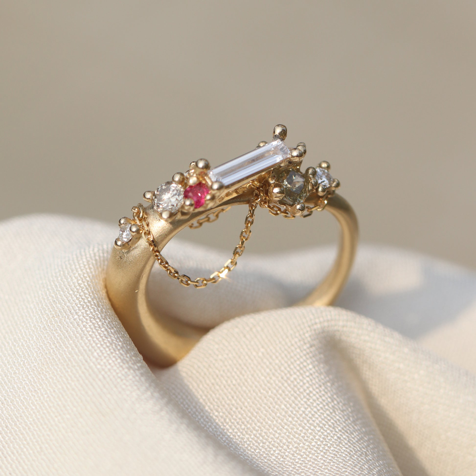 Ring Diamonds & Red Spinel Ring Cabinetofcuriosityjewellery