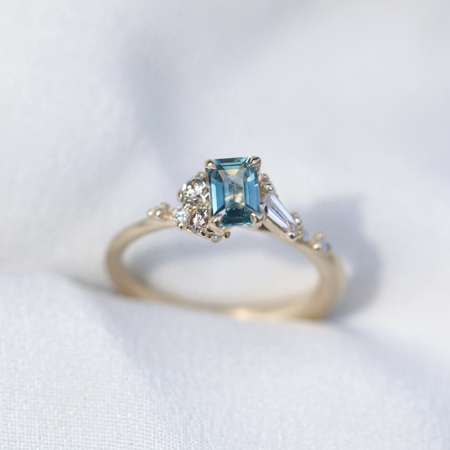Curio Ring