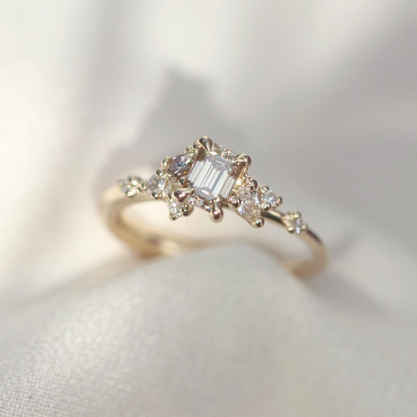 Curio Ring
