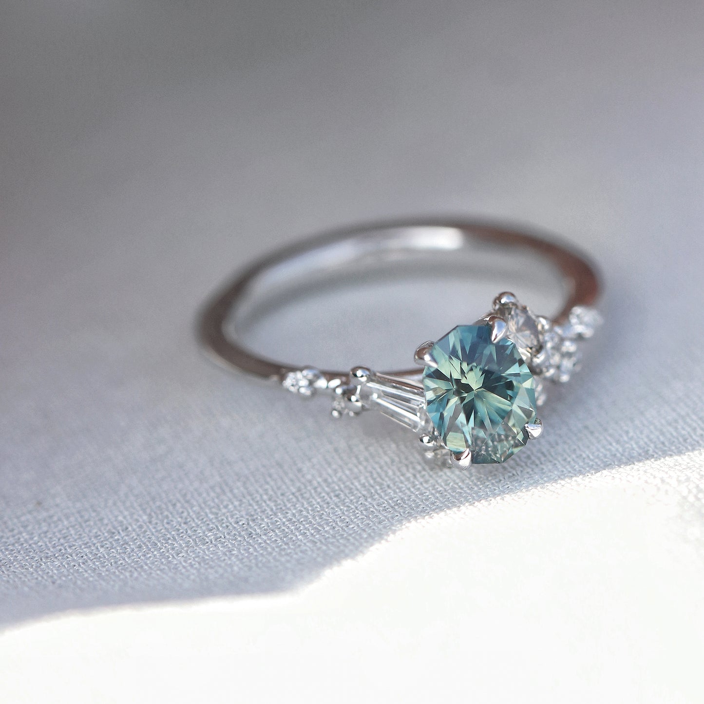 Curio Ring