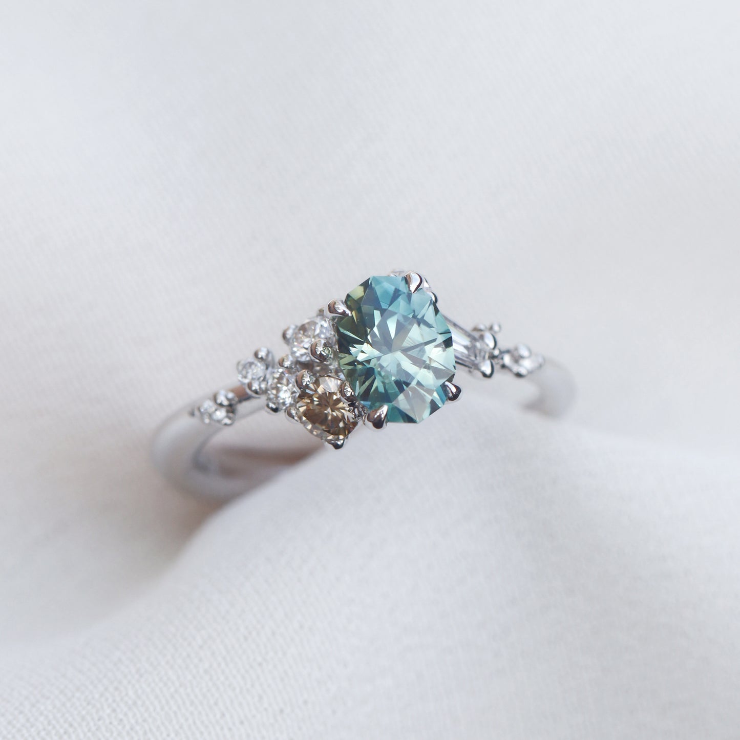 Curio Ring