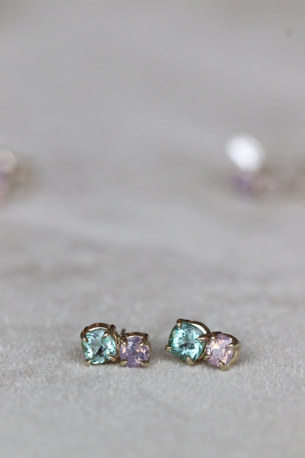 Dreamy Sapphire II earrings 02.