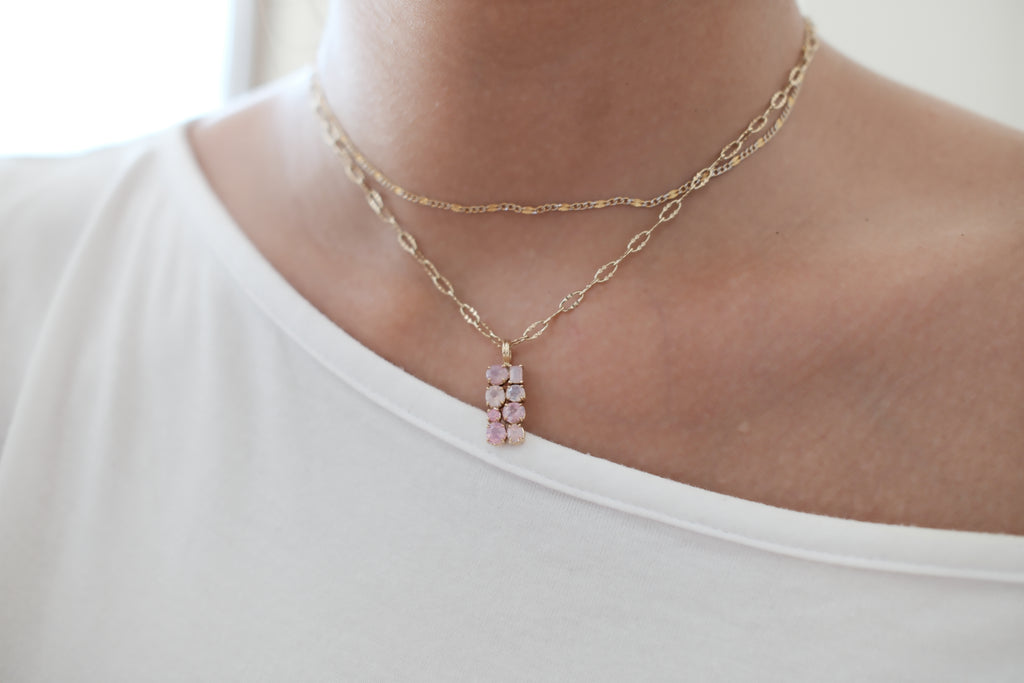 14k Yellow Gold Dreamy Sapphire III Stone Cluster Pendant Pastel Pink