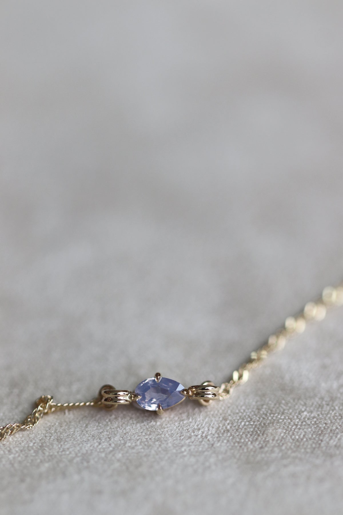 14k Yellow Gold Dreamy Sapphire III Bracelet 09.