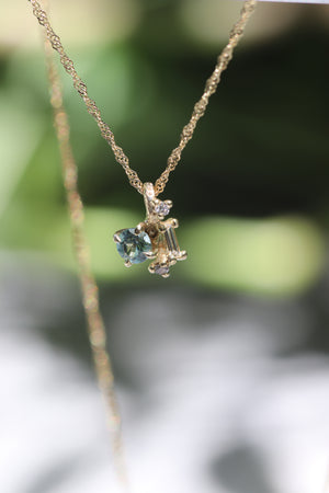 Hanging Triple Stones Necklace