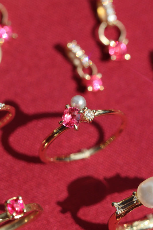 Spinel with mini Natural pearl (GIA)