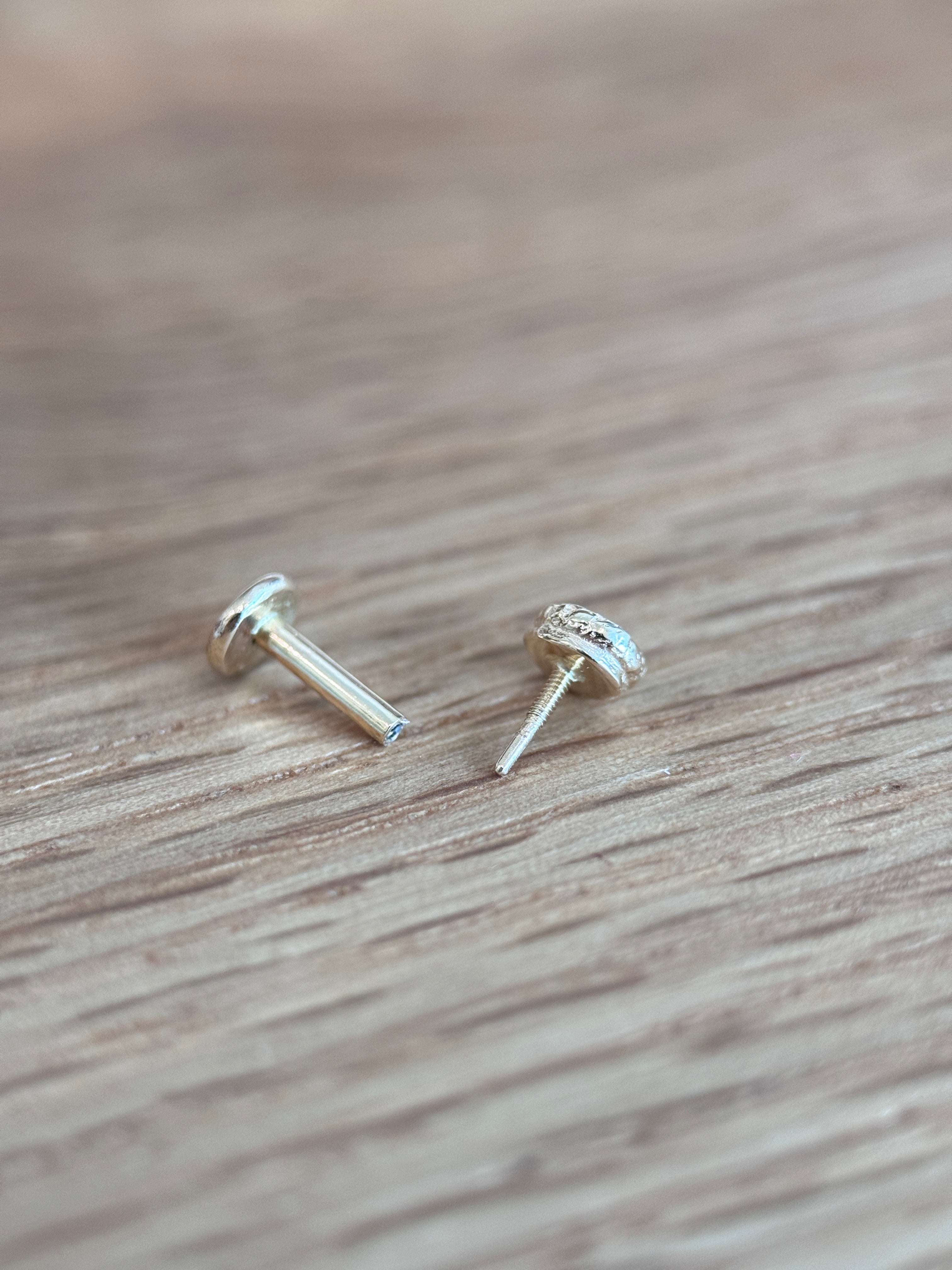 Coral stud flat back earring /piercing (single)