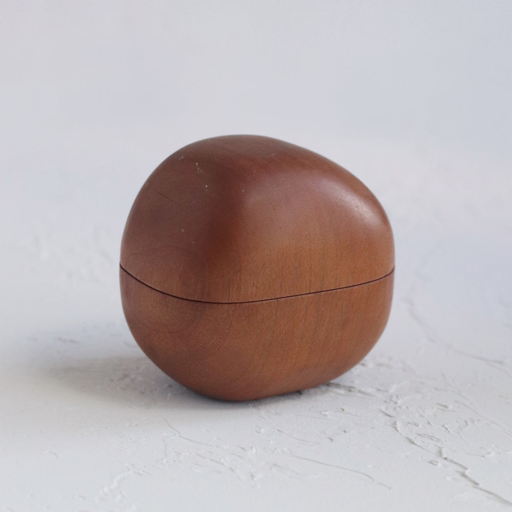 
            
                Load image into Gallery viewer, Handcrafted Solid wooden Ring Box WB-05 ( Cherry Wood ) Cabinet of curiosity
            
        