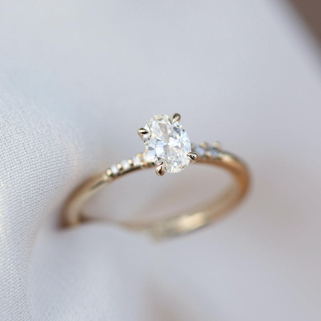 Ova Ring