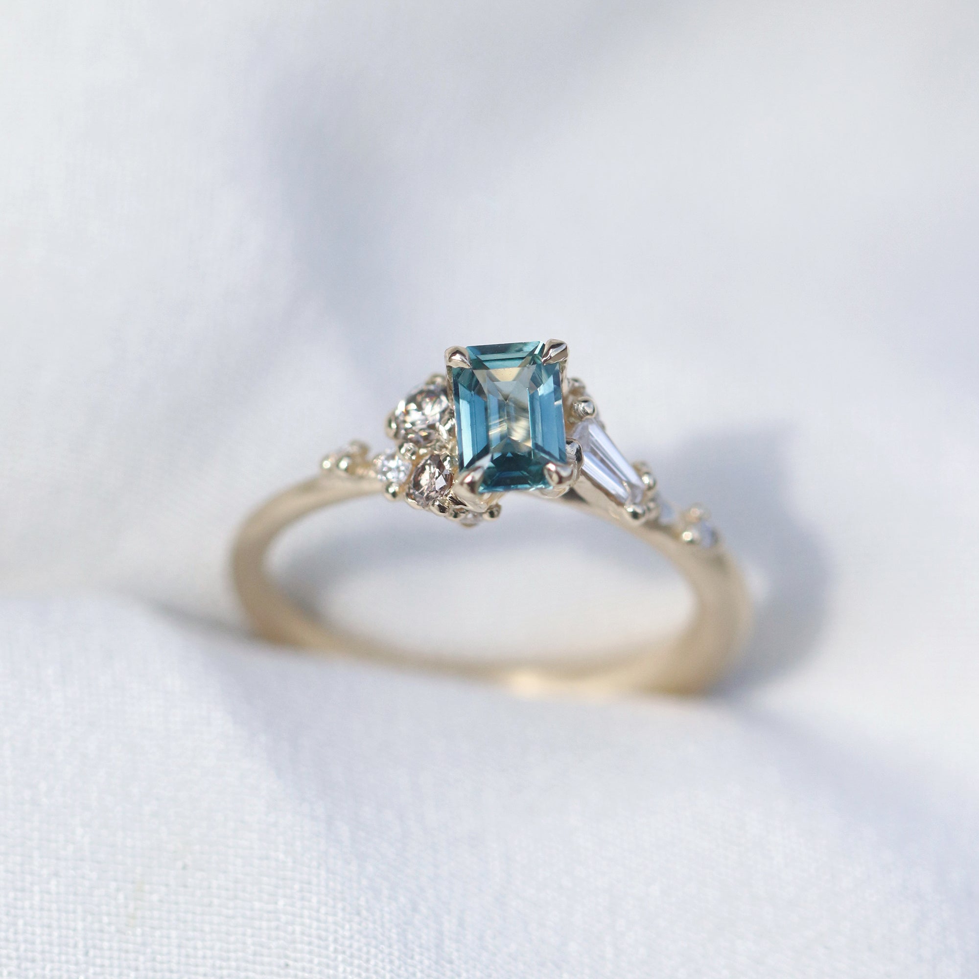 Curio Ring