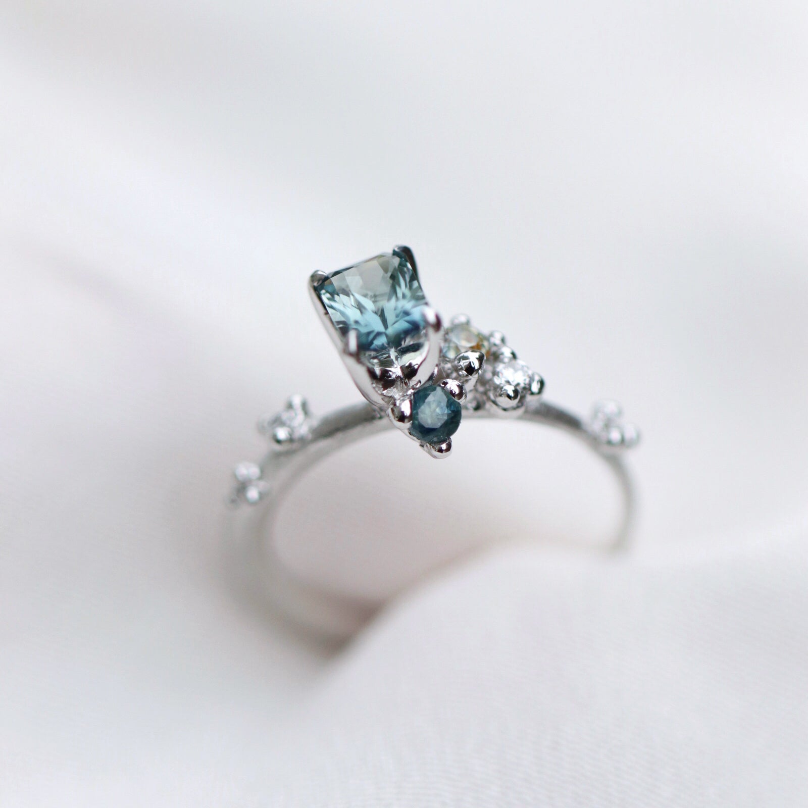 Curio Ring