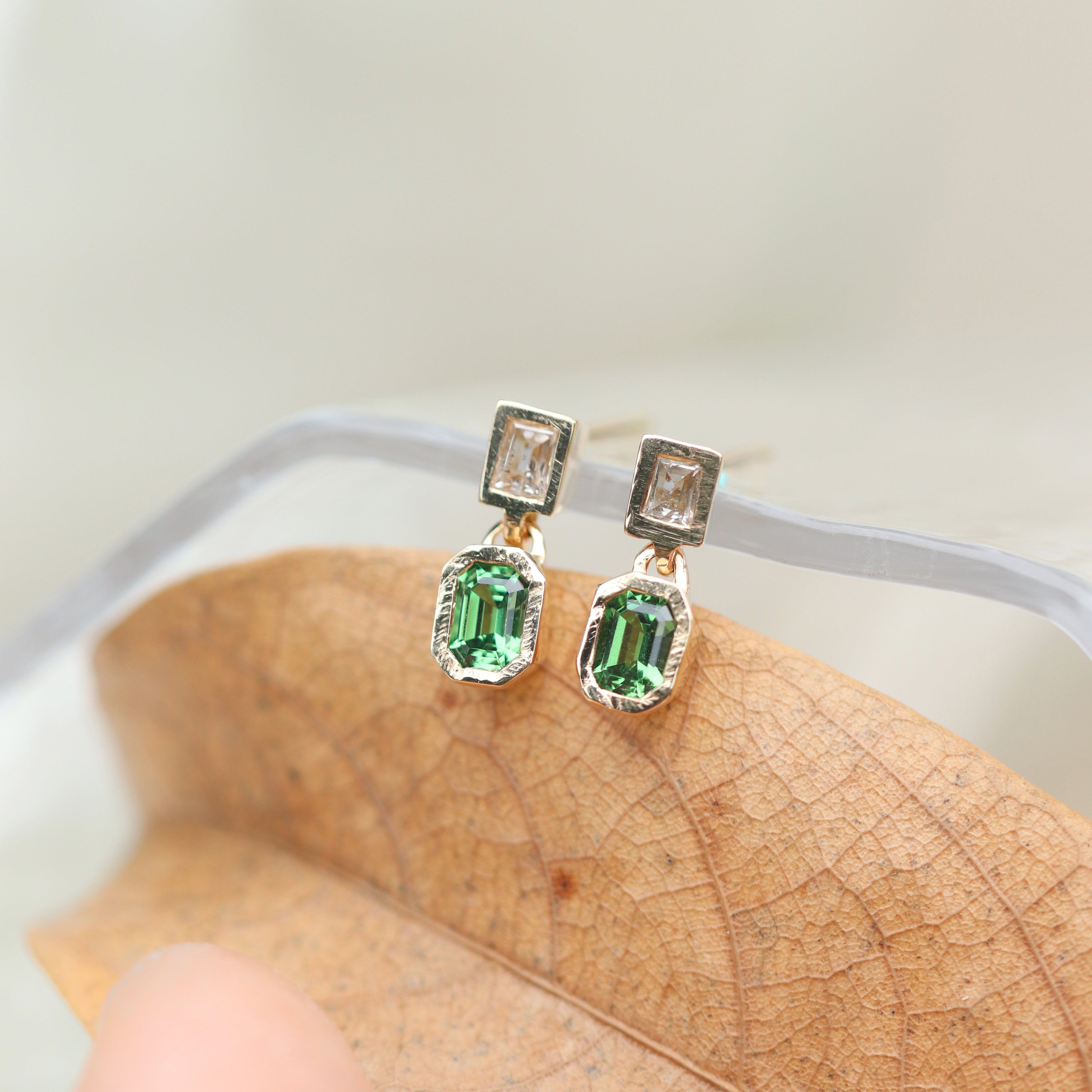 Dangling Duo Earrings (Tsavorite and Rose Cut Diamond)