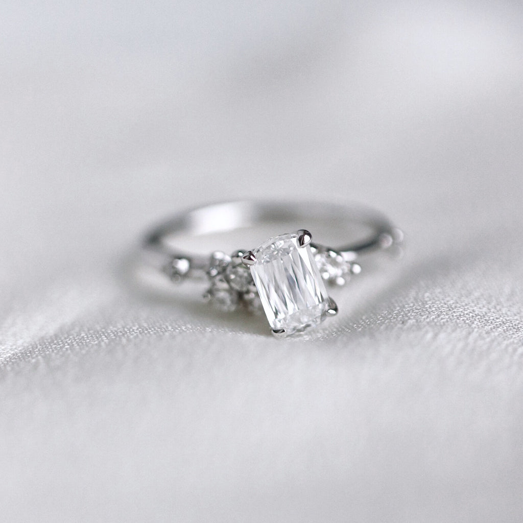 Curio Ring