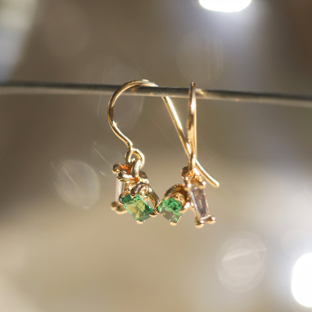 Dangling Asymmetric Duo Earrings (Tsavorite and Diamond)